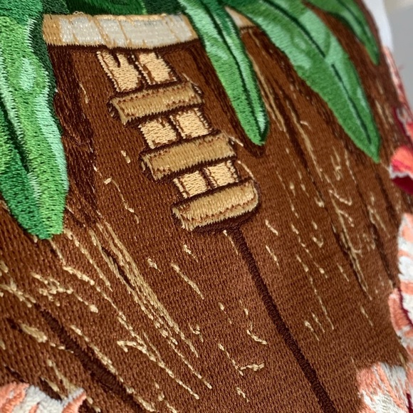 Tommy Bahama Oregon Ducks Silk  Button Shirt Coconut Camp Mens XL Golf Vacation - Picture 12 of 16